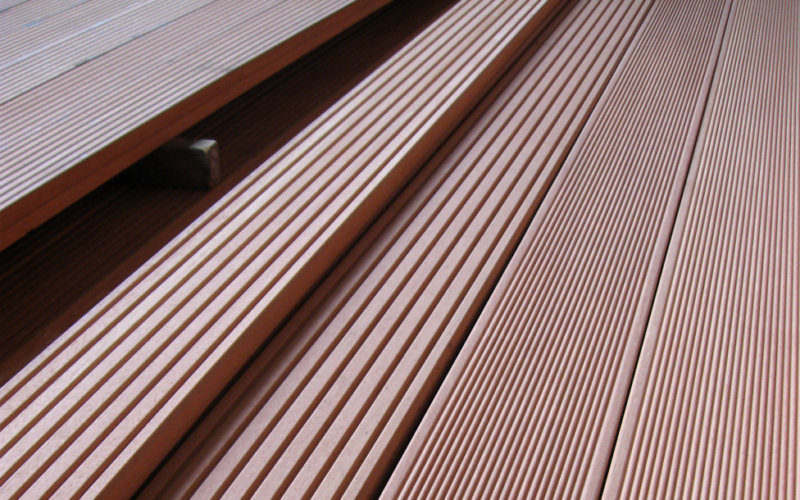 Detail Terrassendielen aus Holz